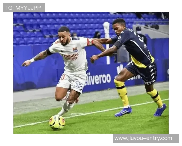 欧联杯激战：里昂逆转热刺上演惊天大逆转全场沸腾